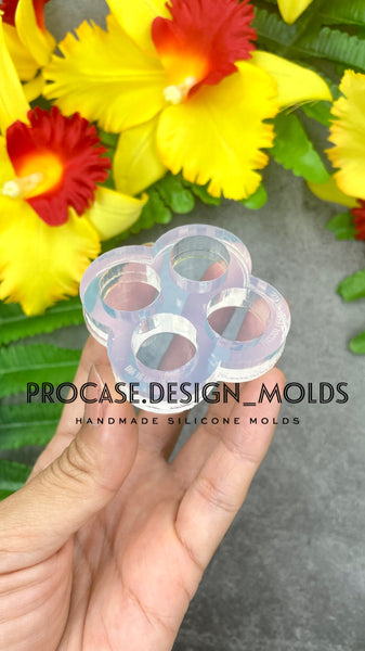 16 mm. Flat circles mold for resin jewelry